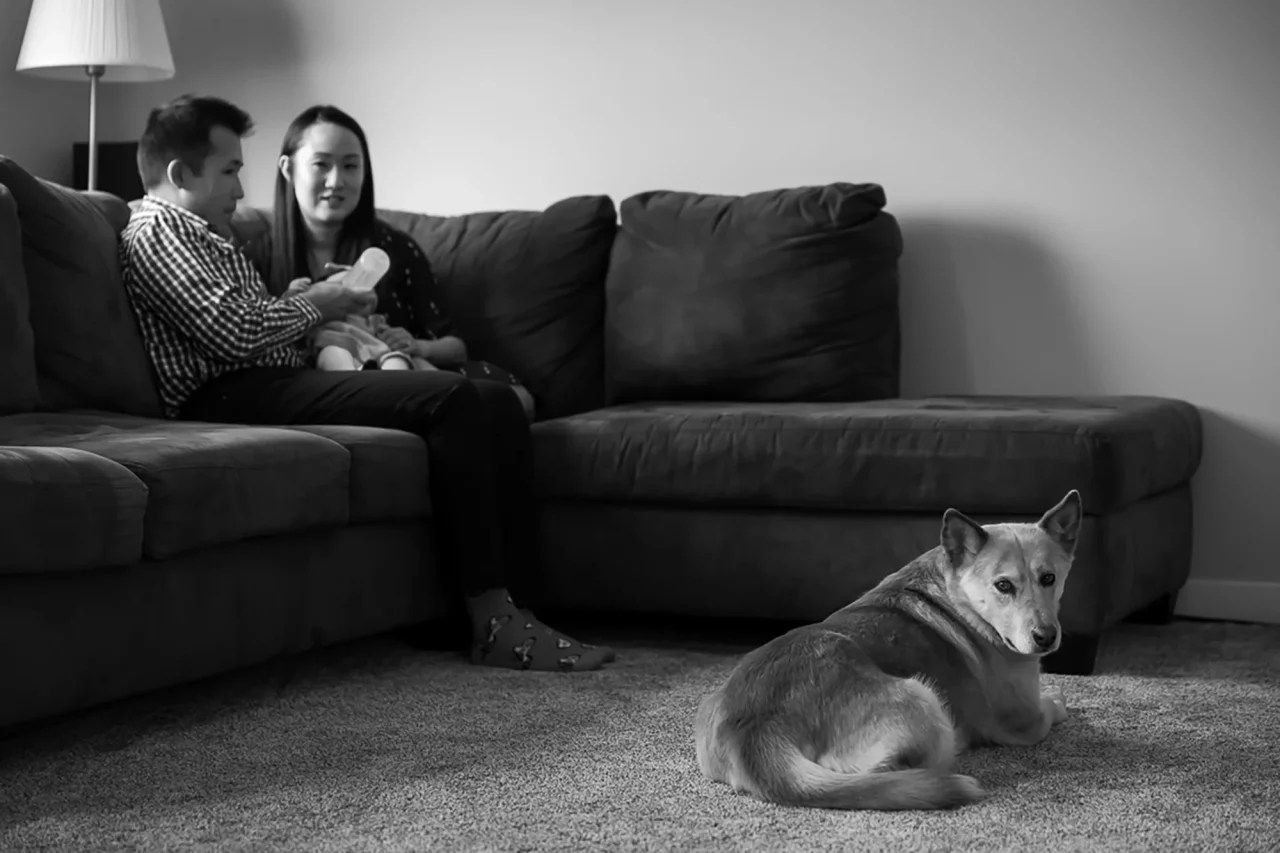  Black & white family portrait in sitting room by Paper Bunny Studios