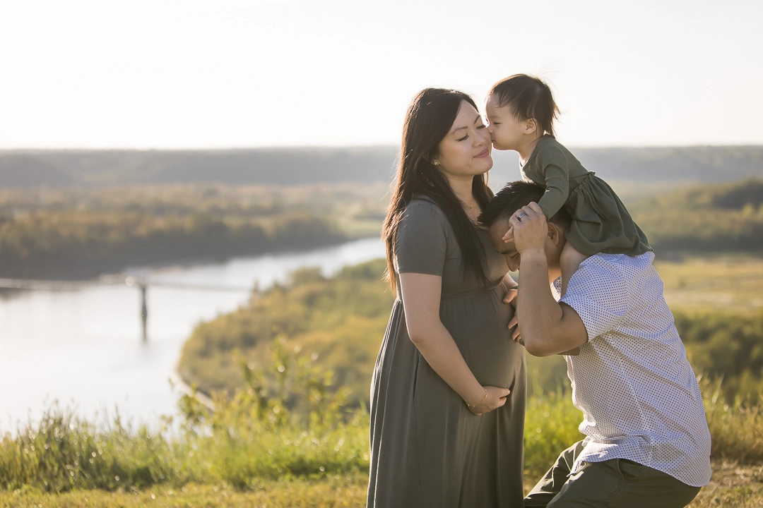 Outdoor family photos by the River Valley by Edmonton family photographer Paper Bunny Studios