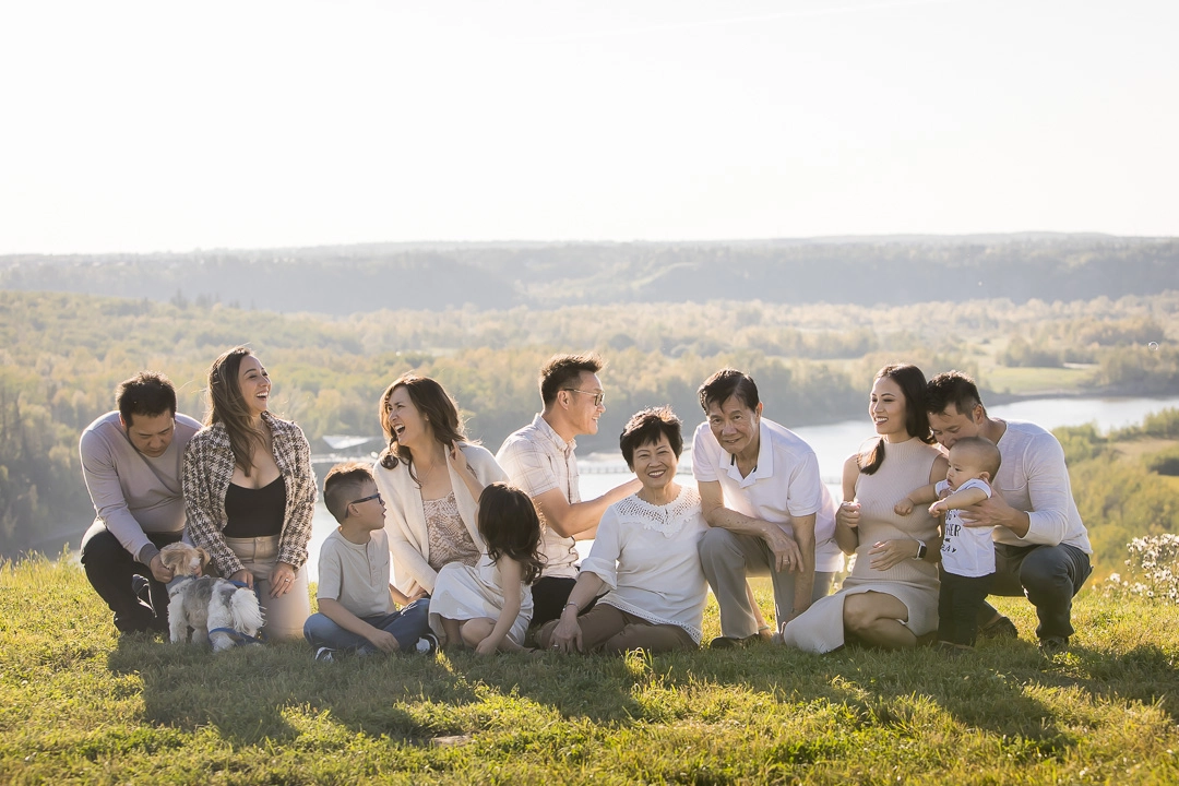 Outdoor extended family portrait by Edmonton Family Photographer Paper Bunny Studios